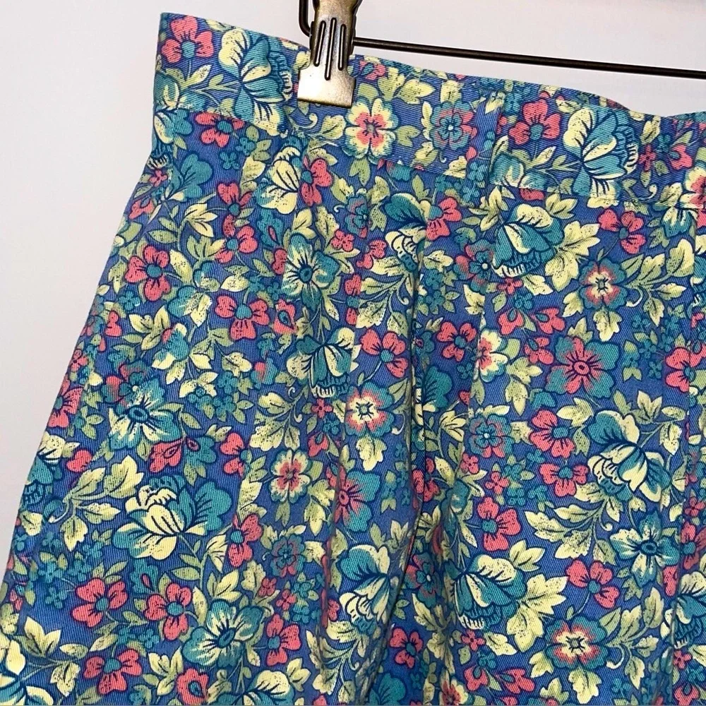 Vtg LL Bean Floral Pleated Shorts Size 1X - 9” Inseam Cottagecore Grandmacore